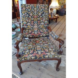 Armchair - Walnut - Regency Period - C. 1720