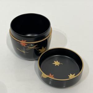 Natsume Japanese Momiji Lacquer Tea Caddy - Japan