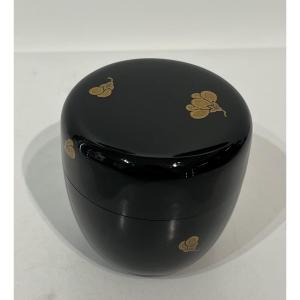 Natsume Japanese Lacquered Tea Caddy With Cherry Blossom Design - Japan 