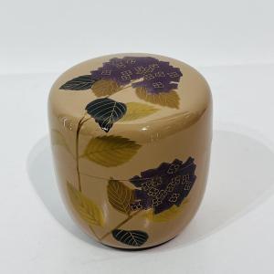 Natsume, Japanese Lacquered Tea Box, Chrysanthemums - Japan