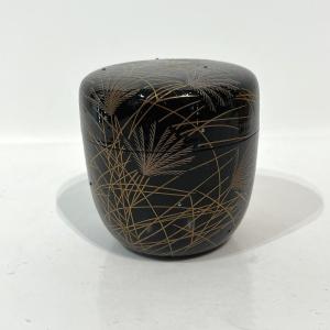 Natsume Tea Caddy In Japanese Herbs And Dew Lacquer - Japan