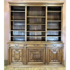 Large Napoleon III Walnut Woodwork Bookcase, Width 223 Cm, 3 Doors And 3 Drawers 