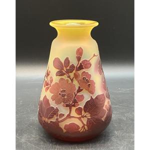 Emile Gallé Vase 18 Cm Red And Yellow Opalescent Glass Apple Blossom Decoration Art Nouveau