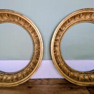 Rare Pair Of Frames, Tondo Shape - Gilded Wood With Palmettes - Empire, Restoration