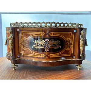Large Napoleon III Period Jardiniere In Marquetry And Gilded Bronze – 19th Century