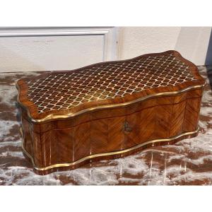 19th Century Glove Box Geometric Marquetry Mother-of-pearl Curved On All Sides Napoleon III Period