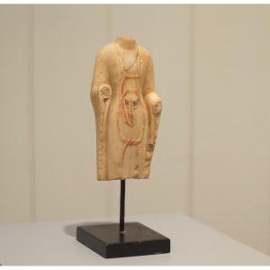 Elegant Marble Buddha With Pigment, Northern Qi