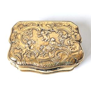 Solid Silver And Vermeil Snuff Box Paris 1730