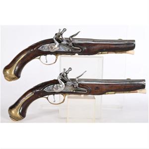 Pair Of Louis XVI Pistols. Brass Furniture. Late 18th Century. L.32.