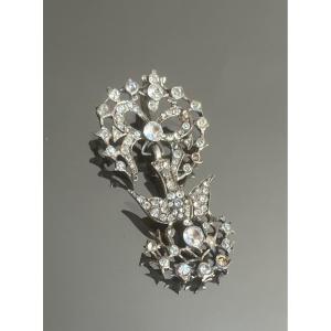 Norman Holy Spirit, Pendant In Silver And Rhinestones From The 19th Century