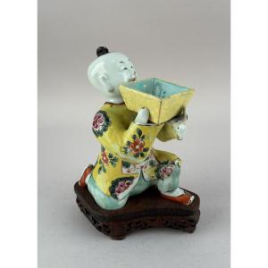 Chinese Porcelain Figure From China, Late 18th Century.