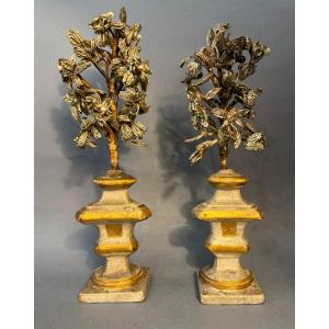 Pair Of Flower Vases In Painted Carved Wood From The 18th Century