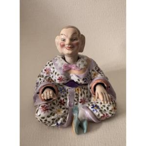 Chinese Articulated Magot In Meissen Style Porcelain, 19th Century