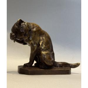 Cat At His Toilet - Georges Gardet - Bronze Sculpture - Siot