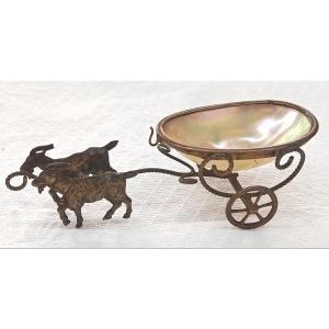 Ring Holder "goat Harness" Mother-of-pearl And Brass 19th Century