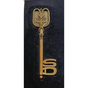 Keys To The City Of St Dié-des-vosges, Minerva Hallmark