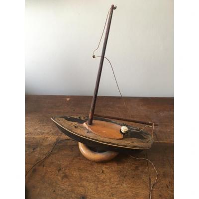 Fun Radio Shaped Like A Sailboat