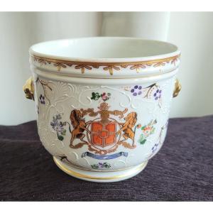 Samson Small Nineteenth Porcelain Refresher