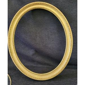 Louis XVI 19th Century Gilded Wooden Oval Frame