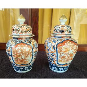Pair Of Imari Porcelain Vases, Meiji Period, Japan 