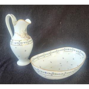 Porcelain Toilet Service With Cornflower Motif, Louis XVI Period, Late 18th Century 