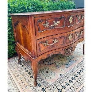 18th Century Chest Of Drawers
