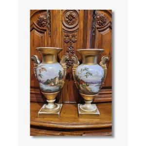 Paire De Vase En Porcelaine Peinte