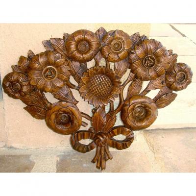 18th Century Floral Decor