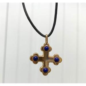 Necklace With Yellow Gold Cross Pendant And Lapis Lazuli