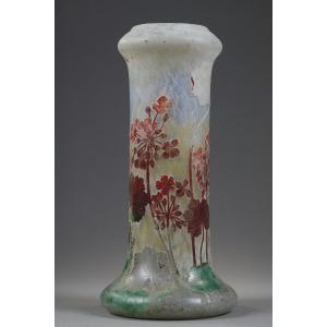 Vase With Pelargoniums - Daum