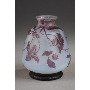 Small Vase With Clematis - Daum