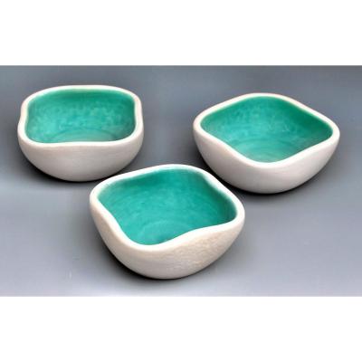 Sèvres-keramos Suite Of Three Quadrilobed Cups