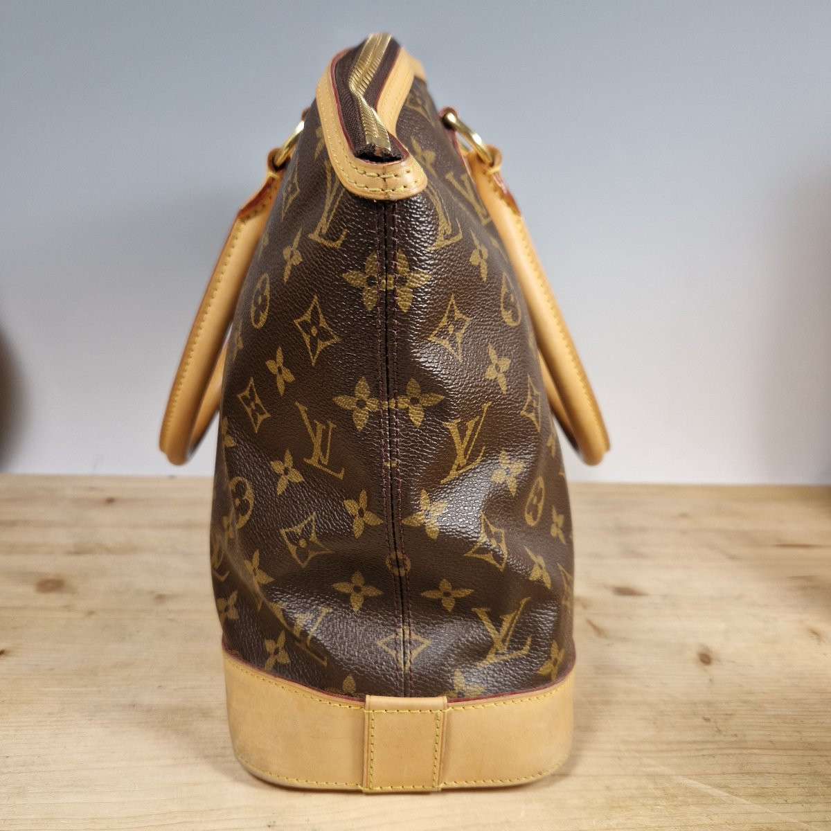 Louis Vuitton mod. Locky-photo-4