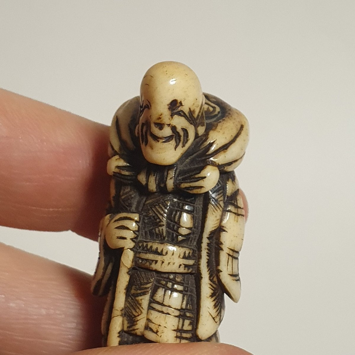netsuke in corno di  cervo-photo-3