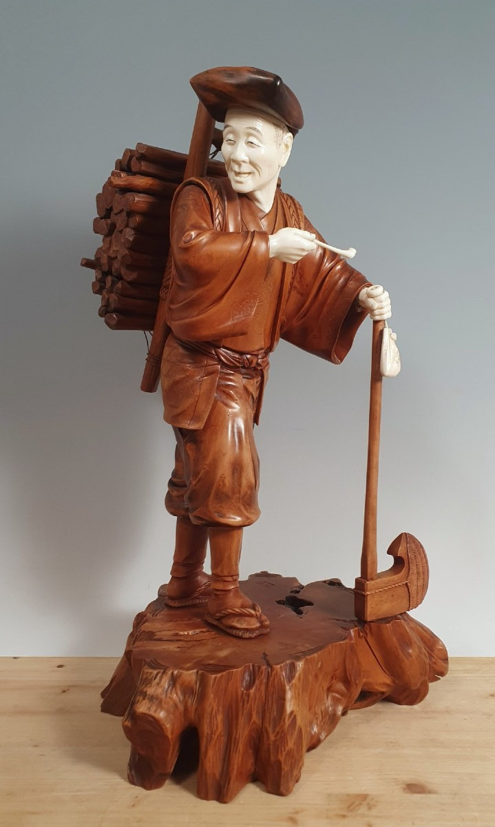 okimono in avorio e legno
