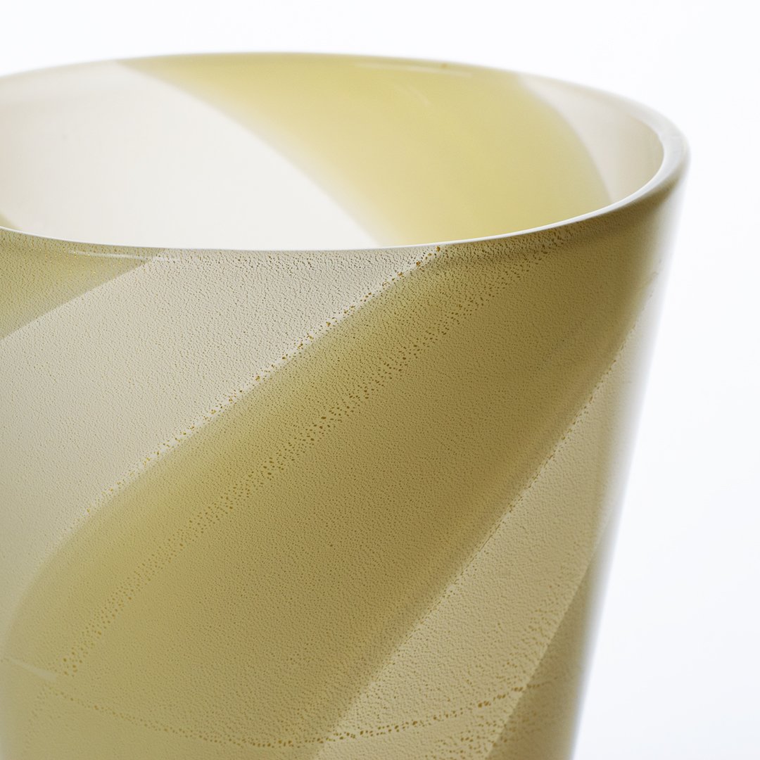 Vaso in vetro di Murano a fasce lattimo e oro, Archimede Seguso, 1950 ca.-photo-2