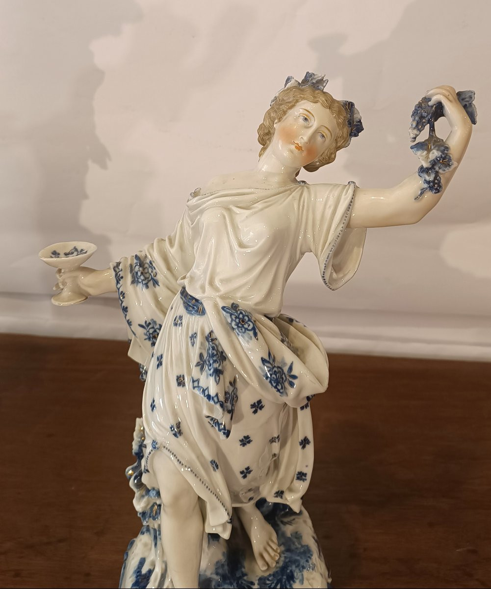 TRE STATUETTE IN PORCELLANA STAGIONI RAUENSTEIN META' XIX SECOLO-photo-1