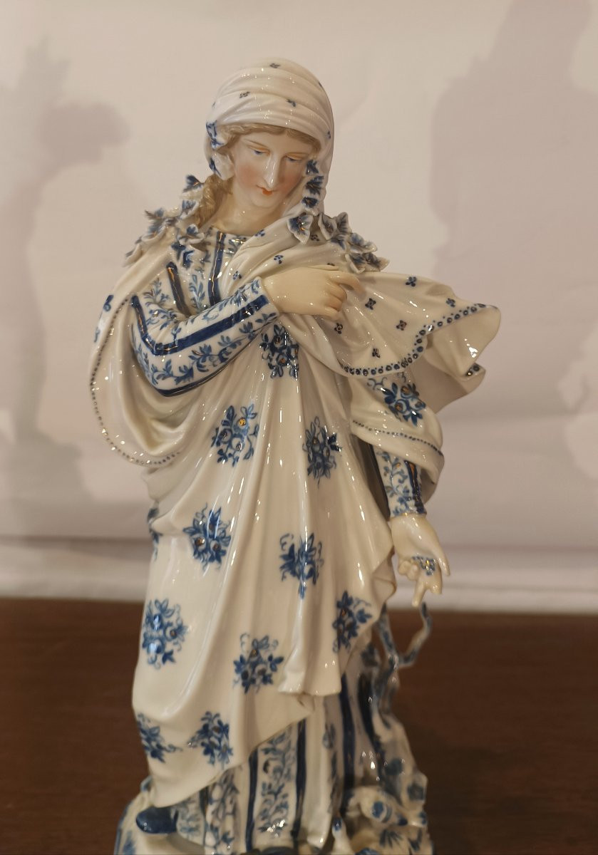 TRE STATUETTE IN PORCELLANA STAGIONI RAUENSTEIN META' XIX SECOLO-photo-2