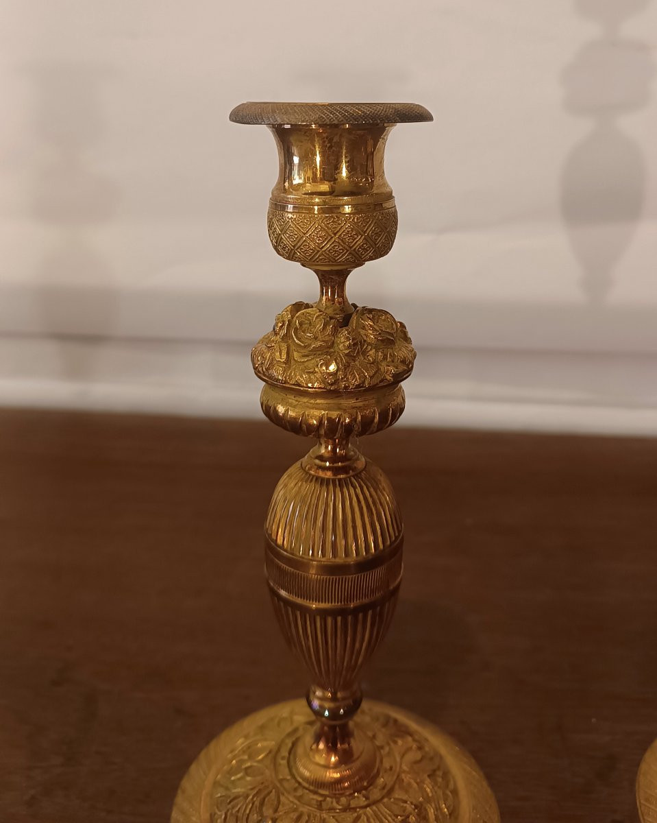 COPPIA DI CANDELIERI CARLO X IN BRONZO DORATO PRIMA META' XIX SECOLO -photo-4