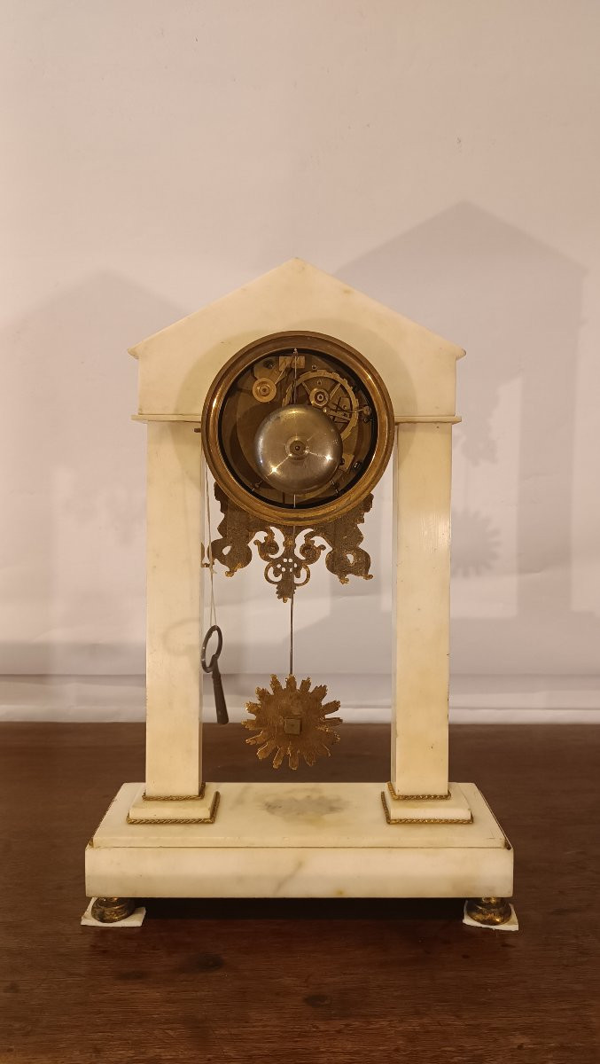 OROLOGIO A TEMPIETTO IN MARMO BIANCO SECONDA META' XVIII SECOLO -photo-4