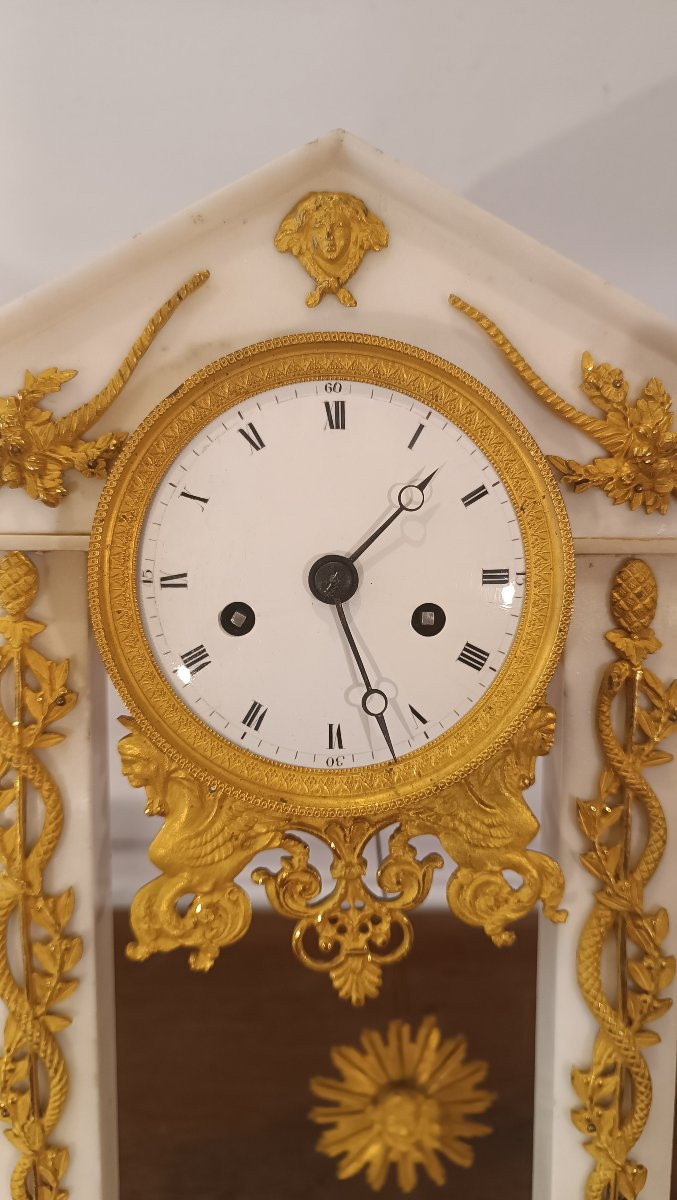 OROLOGIO A TEMPIETTO IN MARMO BIANCO SECONDA META' XVIII SECOLO -photo-3