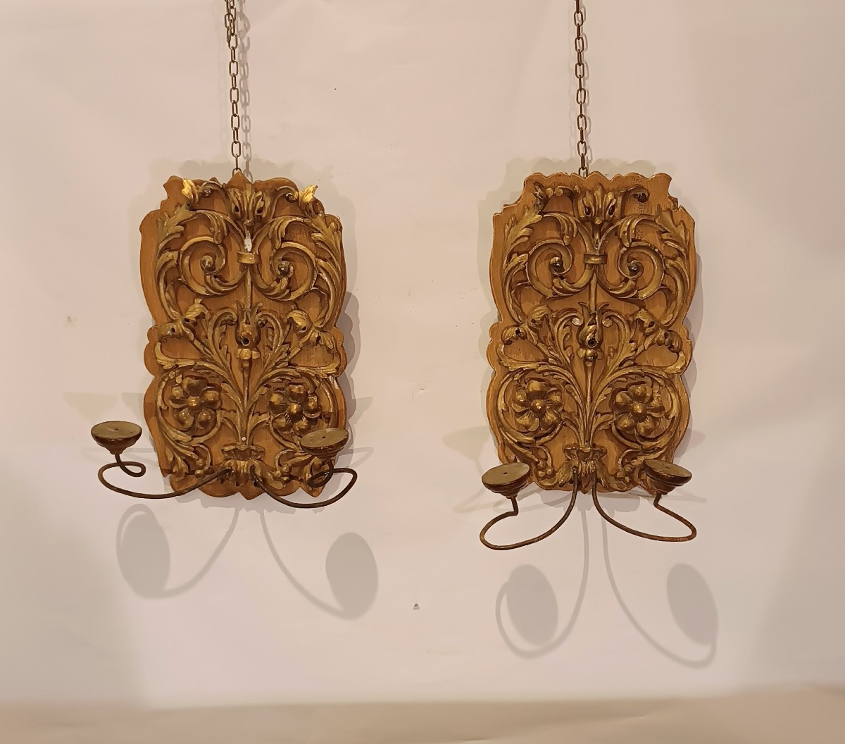 COPPIA DI APPLIQUES IN LEGNO DORATO FINE XVIII SECOLO