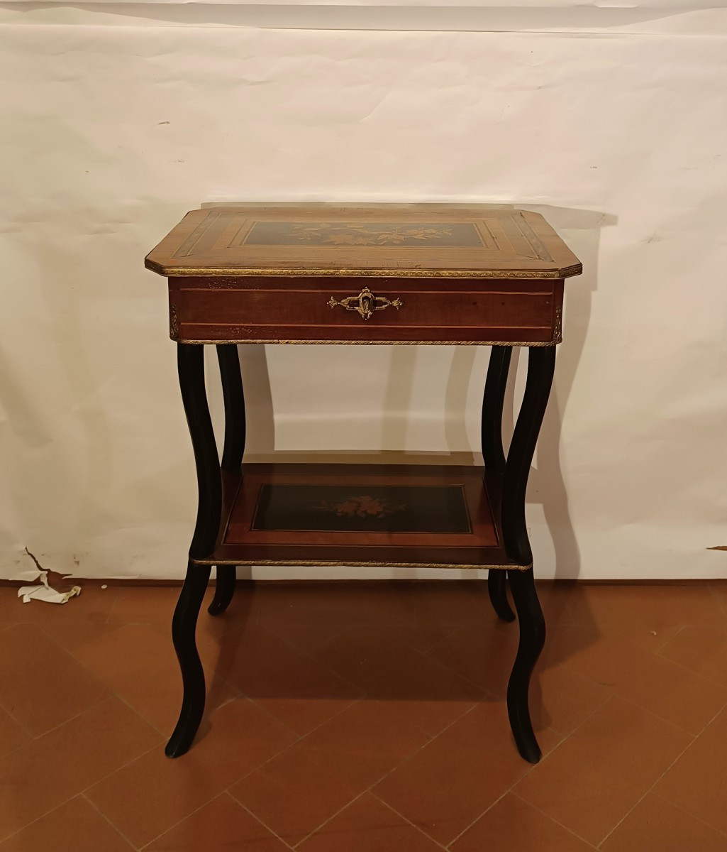 TAVOLINO DA LAVORO INTARSIATO SECONDA META' XIX SECOLO