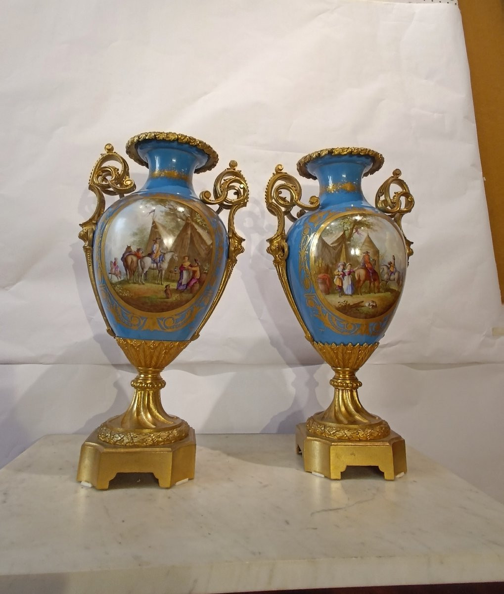 COPPIA DI VASI IN PORCELLANA SÈVRES PRIMO XIX SECOLO-photo-1