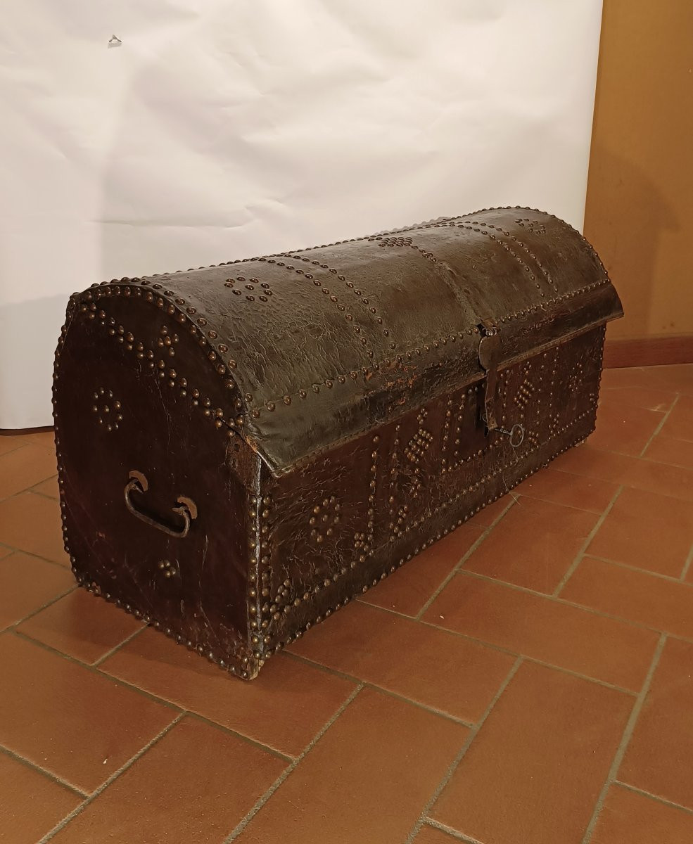 BAULE DA CARROZZA IN CUOIO FINE XVII SECOLO-photo-2