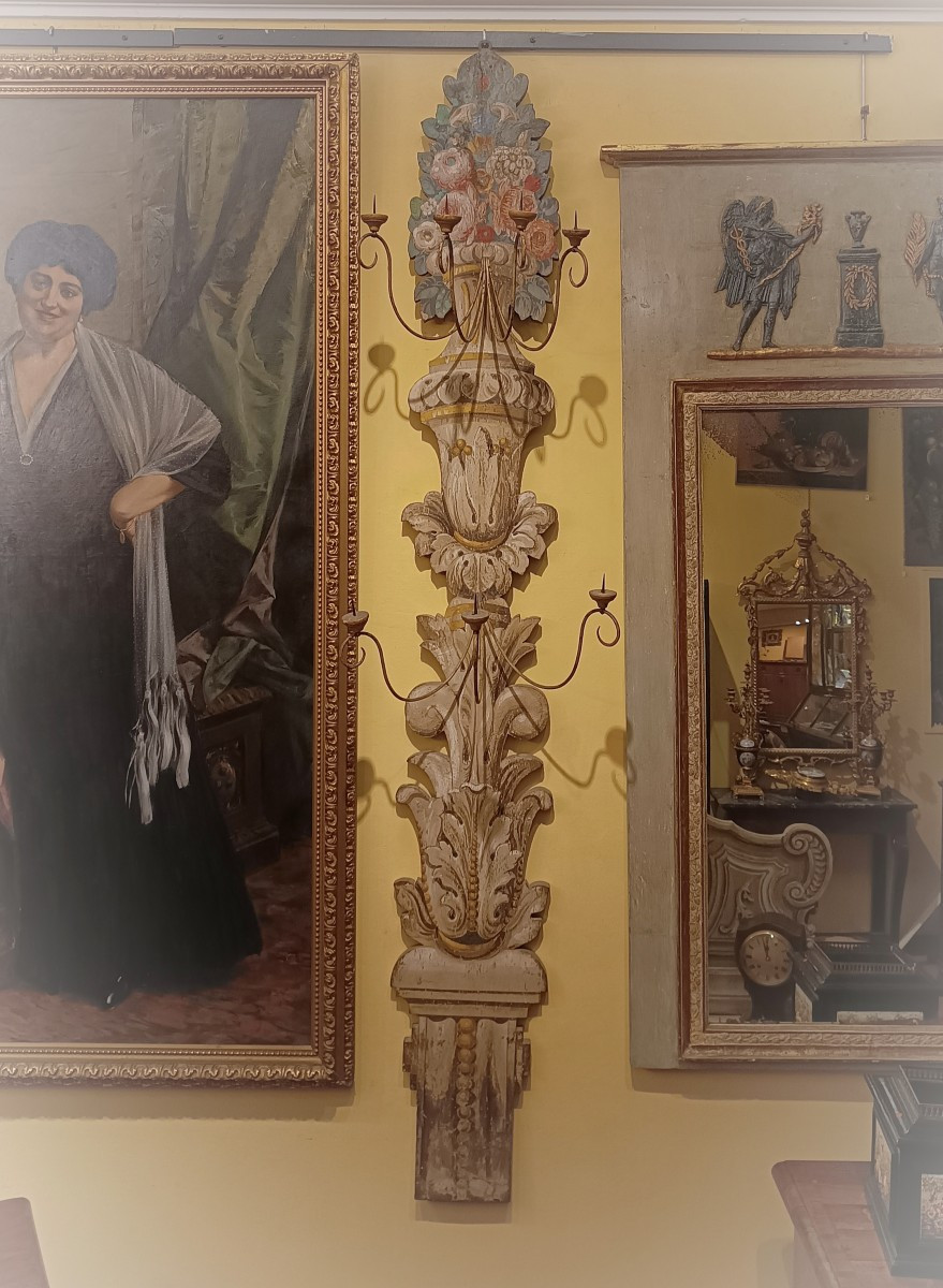 GRANDE APPLIQUE IN LEGNO DIPINTO META' XIX SECOLO