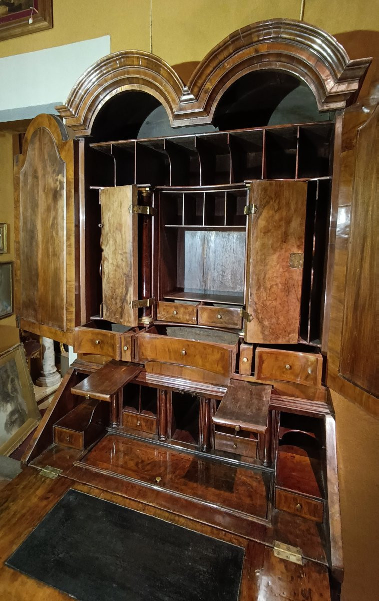 TRUMEAU QUEEN ANNE IN NOCE INIZI XVIII SECOLO -photo-1