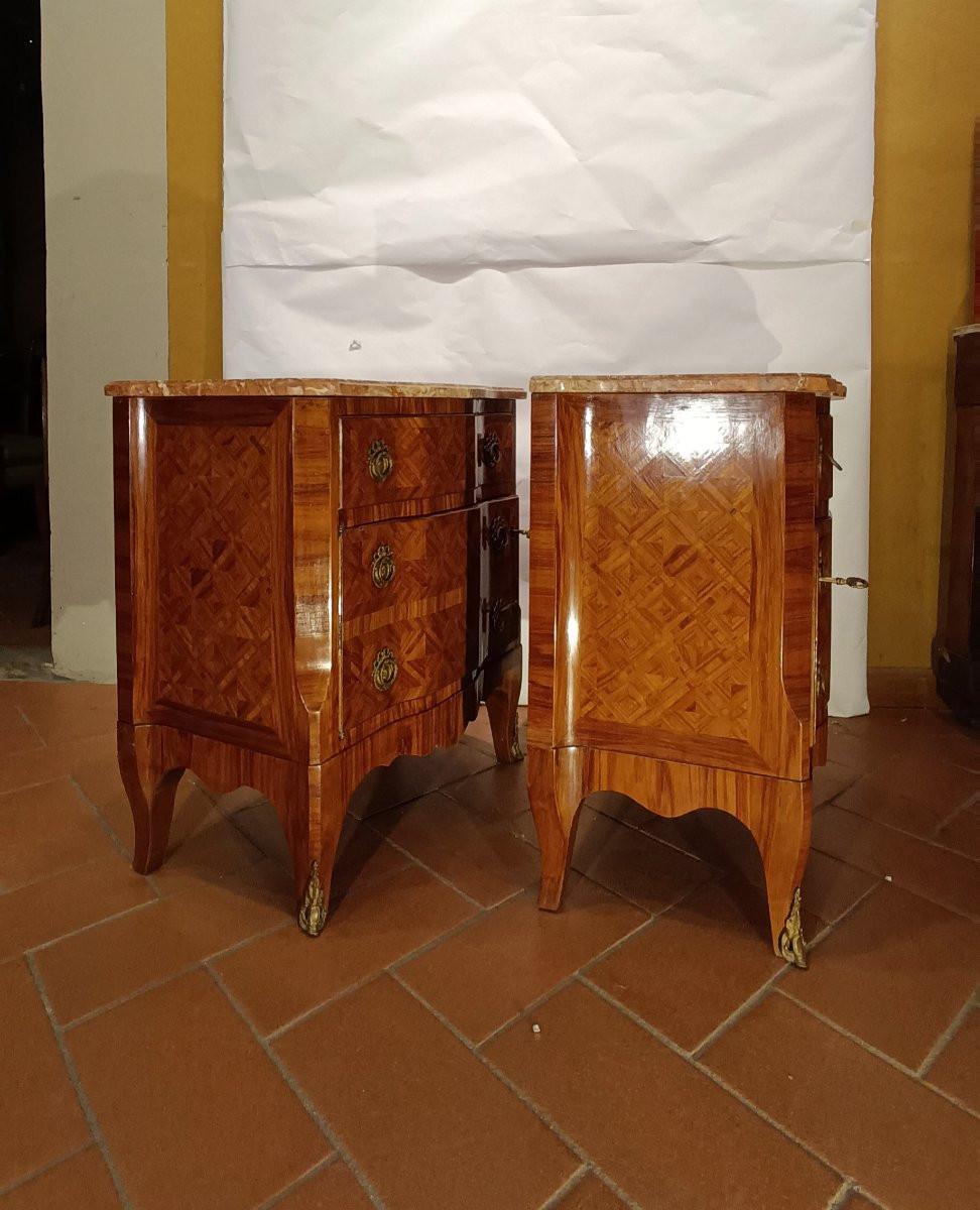 COPPIA DI COMODINI CON PIANO IN MARMO ROSA INIZI XX SECOLO-photo-3