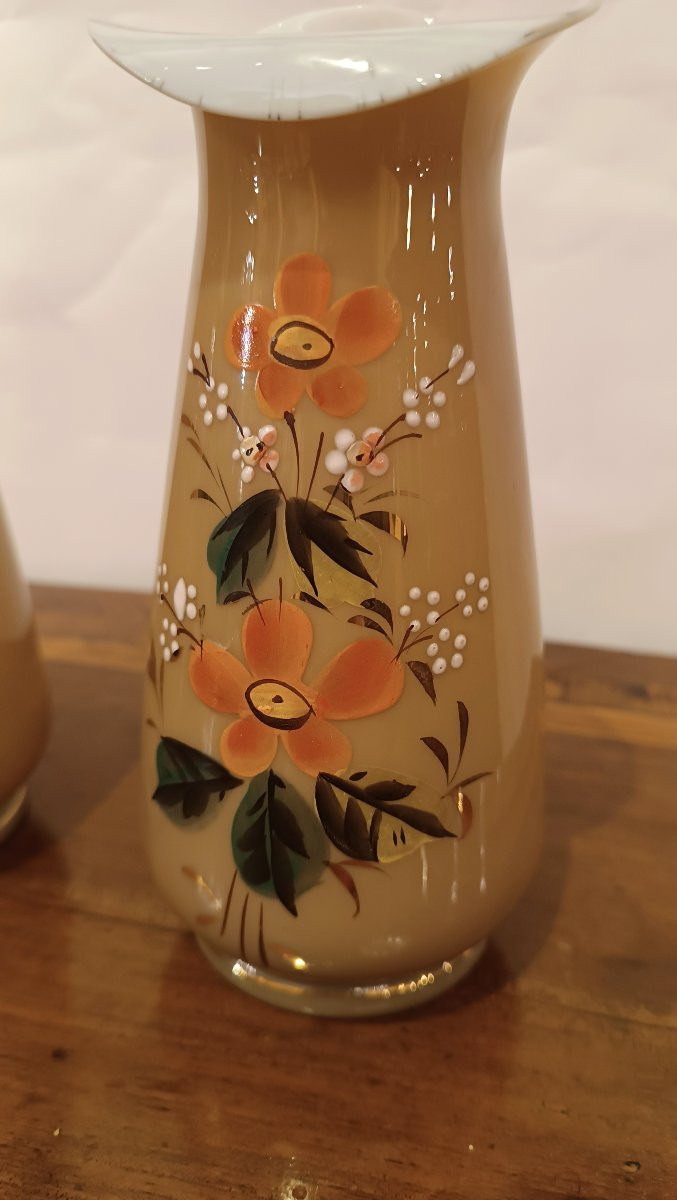 COPPIA DI VASI IN OPALINA LIBERTY SECONDA META' XIX SECOLO-photo-4