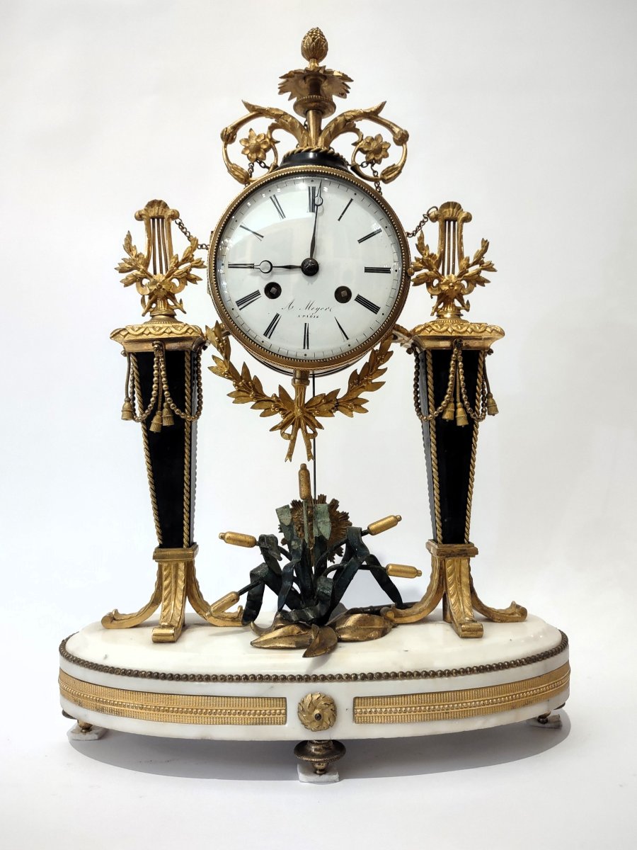 OROLOGIO A PENDOLO LUIGI XVI IN MARMO E BRONZI DORATI FINE DEL XVIII SECOLO-photo-5